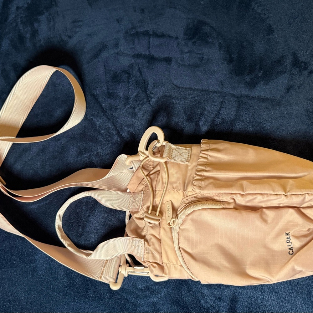 Calpak Light Pink Water Bottle Crossbody Bag - Picture 5 of 6